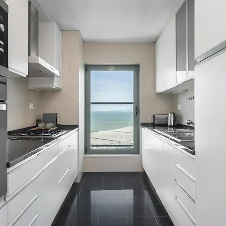 Whome Panoramic View With Elevator, Ac, Garage Perfect For Families & Business Travellers Appartement *