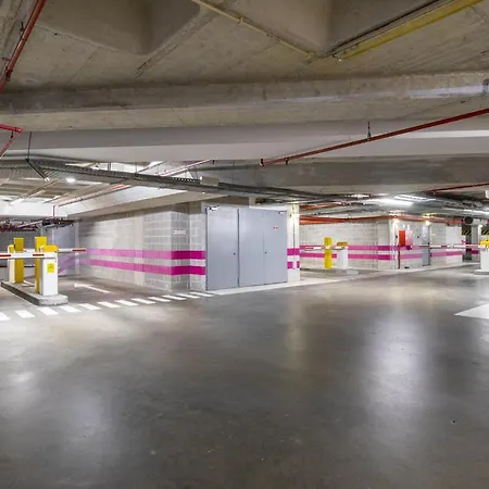 Whome Panoramic View With Elevator, Ac, Garage Perfect For Families & Business Travellers Apartamento Lisboa