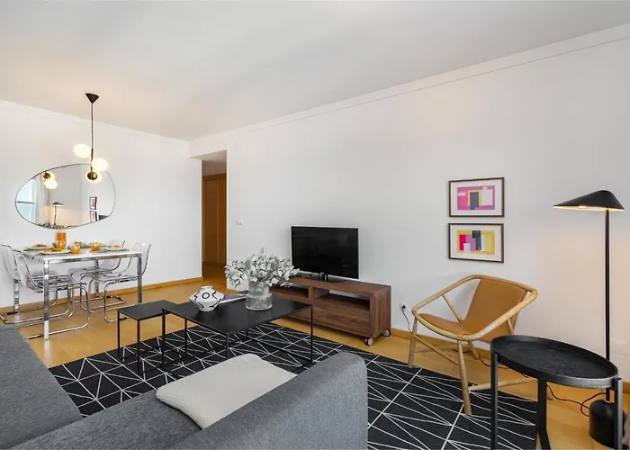 Apartmán Whome Panoramic View With Elevator, Ac, Garage Perfect For Families & Business Travellers