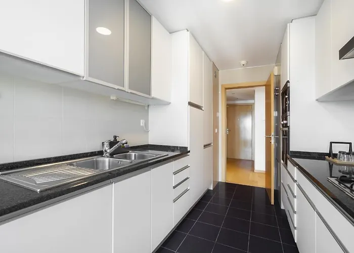 Whome Panoramic View With Elevator, Ac, Garage Perfect For Families & Business Travellers Apartmán *