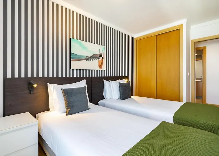 Whome Panoramic View With Elevator, Ac, Garage Perfect For Families & Business Travellers Apartmán Lisboa